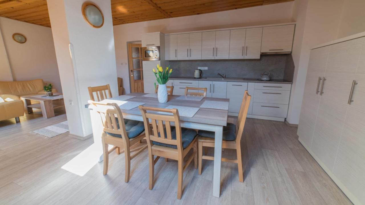 Apartmány U Sjezdovky Kvilda Exterior foto