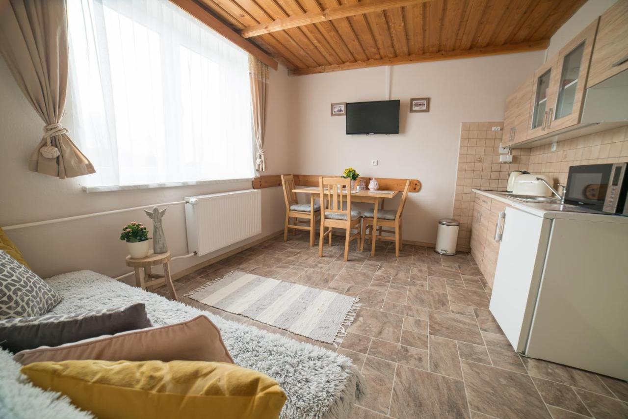 Apartmány U Sjezdovky Kvilda Exterior foto